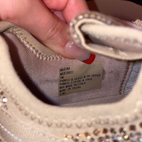 Steve Madden Maxima Blush Multi Sneakers - Picture 9 of 9